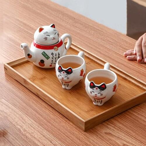 Cute Japanese Lucky Cat Porcelain Tea Set Creative Maneki Neko Ceramic Tea Cup Pot with Strainer Lovely Plutus Cat Teapot Mug