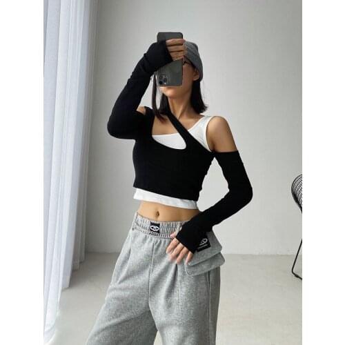 Spring and autumn new street fashion color matching fake two-piece T-shirt women, sexy strapless stretch short T-shirt women
