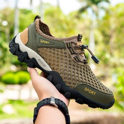 2020 New Brand Fashion Outdoors Sneakers Waterproof Mens shoes Men Combat Desert Casual Shoes Zapatos Hombre Big Size 38-46