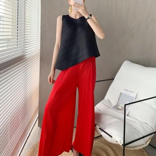 Sanzhai folds 2020 New irregular T-shirt careful design top sleeveless vest Loose Womens Wear 202005002