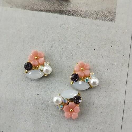Opal Crystal Cluster with Daisy 3D Nail Charm 10mm Orange Rose-Pearl-Crystal Cluster Nail Charms (100pcs) Ivory Rose / Pearl