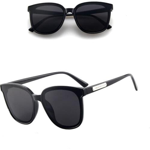 New Fashion Vintage Sun Glasses Men Square Plastic Frame Oversized Designer Sunglasses UV400 Lens Retro Eyewear for Women