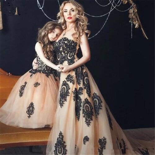 Black Lace Applique Tulle A Line Mother Daugher Dresses Vintage Champagne Black Applique Photography Dress Custom