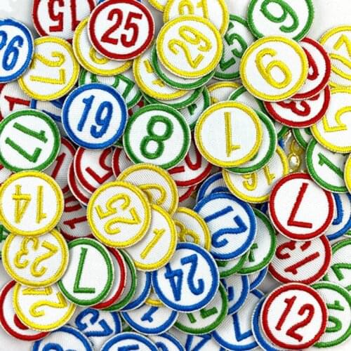 50pcs/lot 3cm Embroidery Patches Appliques for Clothing Decoration Number Label Digital Jersey Player Jacket Sports Accessories