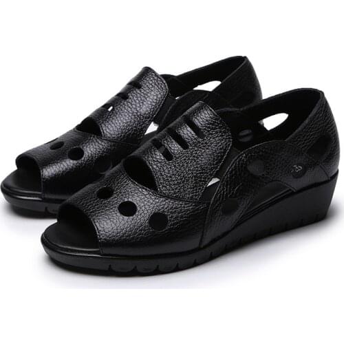 Hollow Woman Shoes Genuine Leather Slip On Peep Toe Hollow Women Flats Summer Womens Loafers Breathable Beach Female Shoe