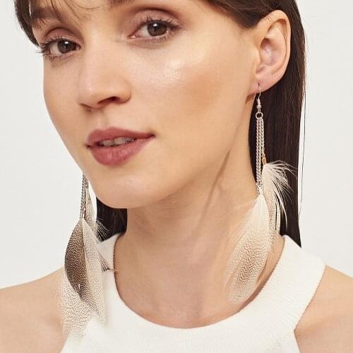 New High Quality Fashion Jewelry fluorescent Color Exotic Drop Dangle Earrings Long Tassel Feather Earrings for Women