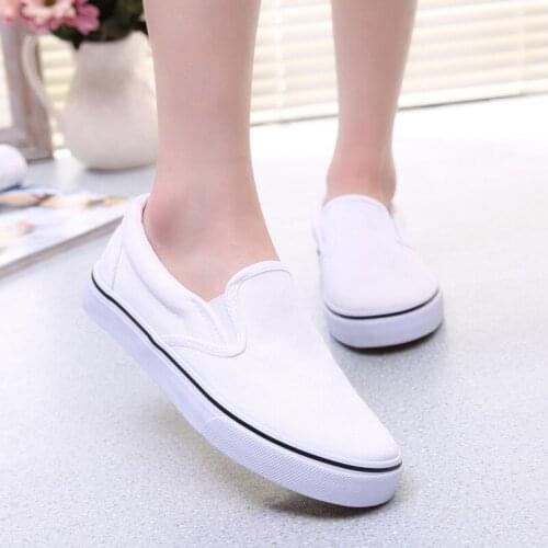 Womens Sports Shoes Spring and Autumn Trend Leisure Flat Shoes Womens Sports Fashion Comfortable Vulcanized Thick Soled Shoes