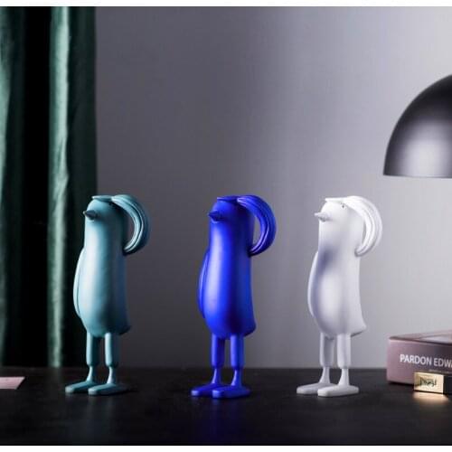Nordic Creative Resin Penguin Mini Figurine Ornaments Modern Minimalist Style Home Decoration Accessories