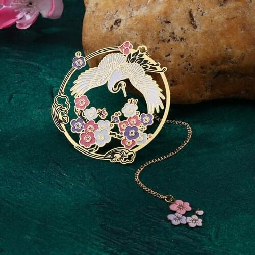 Chinese Style Crane Art Bookmark Metal Book Holder Hollow Exquisite Tassel Pendant Bookmarks Clip Decoration Page Gifts