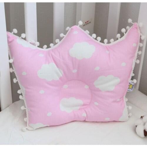 Cute Baby Shaping Pillow Prevent Flat Head Infants Crown Cartoon Dot Bedding Pillows Newborn Boys Girls Room Decor Accessories