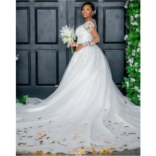 2021Luxury Lace Ball Gown Wedding Dresses Long Sleeve Tulle Sweep Train Bridal Gowns Custom Made