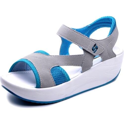 Sports Shoes Woman Beach Sandals Sponge Cake Thick Bottom Rocking Shoes For Women Sneakers Sandals Trend