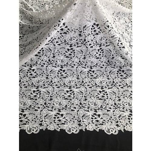 New Style Nigerian Lace Fabric 2021 High Quality Lace Water Soluble Embroidered Fashion Soft White Lace Fabric 5 Yards