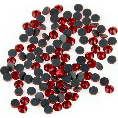 2016 New Design Hot Fix Rhinestone SS30 40Gross Lt Siam Iron On Crystals Hotfix Rhinestones Good Water And Heat Test