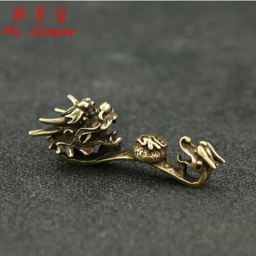 Antique Copper Chinese Ancient Dragon Head Artifact Blessing Feng Shui Ornament Brass Figurines Desk Decoration Keychain Pendant