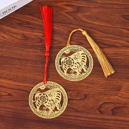 Retro Metal Hollow Out Bookmarks Cute Animal Cattle Tassel Pendant Student Book Marks for Books Stationery Office Accessories