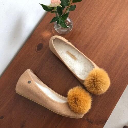 Autumn and winter new cute peas shoes plush ball flat shoes all-match round toe increase single shoes plush womens shoes