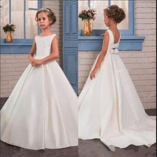 Simple Satin Flower Girl Dress with Bow Buttons Train Backless Kids Formal Girls Birthday Party Dress Pageant Gown