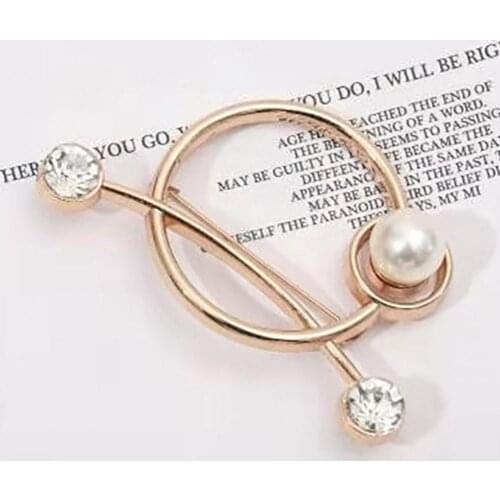 Ring Brooch Faux Pearl Anti-exposed All-match Comfortable Alloy Rhinestone Scarf Clip for Decoration Ring Brooch Scarf Clip 2021