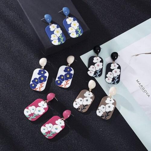 Creative Fashion Lovely Acrylic Relief Printing Flower Earrings For Women 5 Colors Stud Earring Female Party Jewelry Accessories