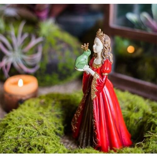 [MGT] European Creative resin sculpture The Frog Prince princess home garden decoration crafts living room decoration statues
