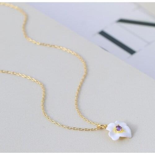Small fresh enamel white pansy flower shape inlaid diamond girl heart sweet Necklace clavicle chain