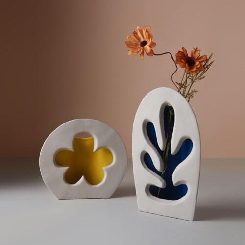 Nordic Ins Simple Ceramic Tabletop Vase Home Ornaments White Creative Flower Pot Vases Arrangement Home Decorations Craft Gifts