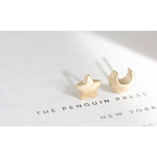 Jisensp New Fashion Tiny Cute Teens Moon and Star Stud Earrings for Women Gifts pendientes mujer moda Angle Earring Wholesale