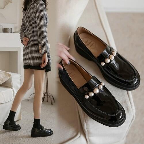 Plus Size 34-43 British Genuine Leather Oxford Shoes Woman Street All Match Brogues Pearl Decoration Moccasins Genuine Leather
