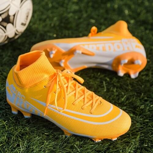 Fashion Yellow Mens Football Boots Breathable Soccer Trainers Men Outdoor Sport High Top Men Soccer Shoes zapatillas de futbol
