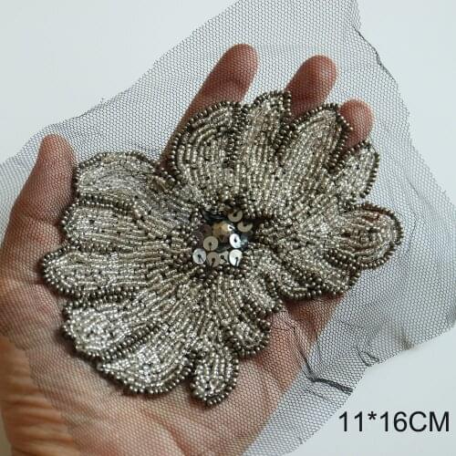 Fashion Flower beaded patches for clothing DIY floral embroidered parches appliques for clothes decoration parch ropa