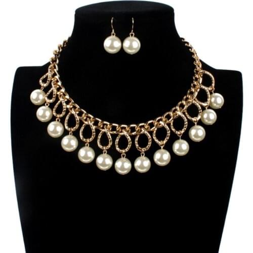 Fashion Jewelry Sets Golden Womens Neck Chain Imitation Pearls Pendants Choker Chains and Necklaces Pearl Earrings Sets Jewelry