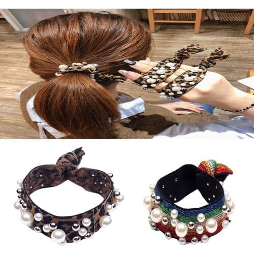 New Fashion Women Floral Hairbands Casual Adult Girls Beauty Hand Bands Cute Bracelet Artificial Pearls Headwear Handbands