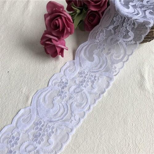 S1353,9 cm, cream-colored lace
