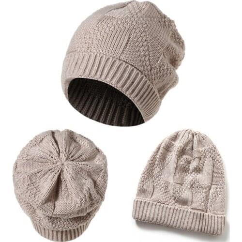 Wholesale Adult sport Bonnet outdoor Men and Women Winter Knitted Beanies Caps 10pcs a lot women Winter Warm Casual Beanies