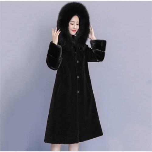 Sheep Sheared Coat Female 2019 Winter New Fox Fur Collar Hooded Fashion Warm Overcoat Patchwork Sleeve Mink Fur Coat Parka f1561
