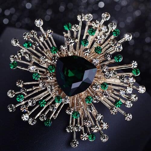Fashion Retro Flower Brooches for Women Coat Winter Xmas Jewelry Gorgeous Zircon Crystal Costume Lapel Brooch Pin Badge Broche
