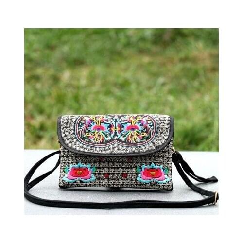 Hot national embroidery small women shopping handbags!New bohemian prints lady Casual hasp shoulder bag Multi-use canvas Carrier