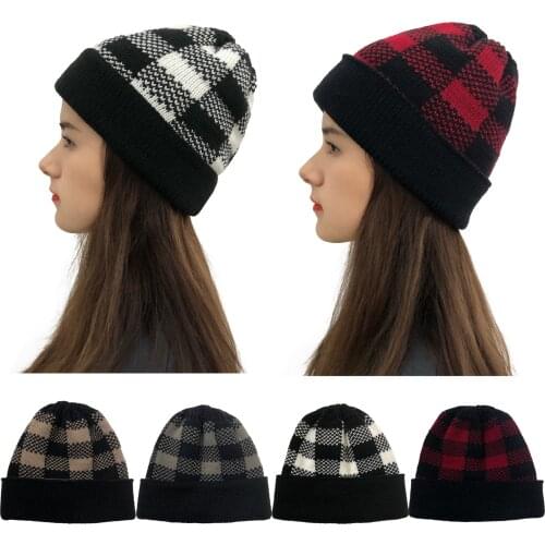 2021 New Winter Christmas Womens New Crimped Jacquard Color Matching Large Lattice Knitted Warm Hat