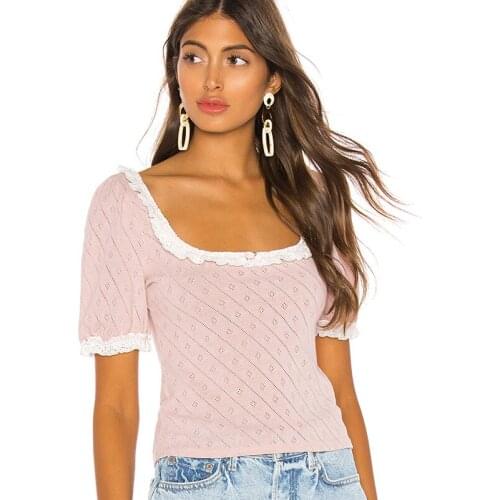 A new French-style retro-collar pink T shirt with female rosebud lace stitching knitted hollowed-out short-sleeved coat