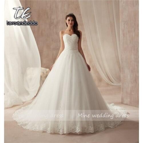 Ball Gown Strapless Tulle Wedding Dress Lace Fitted Bridal Dress with Court Train Wedding Gowns Vestido De Noiva 2021