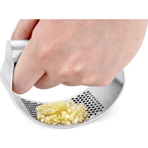 Manual Garlic Press Stainless Steel Curved Garlic Grinding Slicer Chopper Multifunctional Garlic Presses Cooking Gadgets Tool