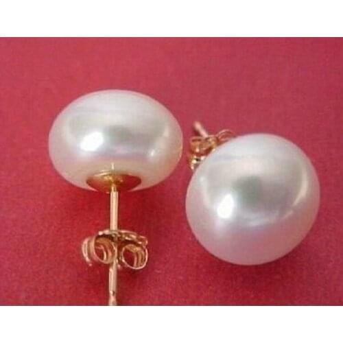A pair of 11-12mm south sea white pearl earring 14k