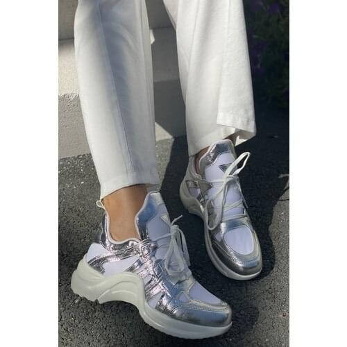 Womens Sneaker