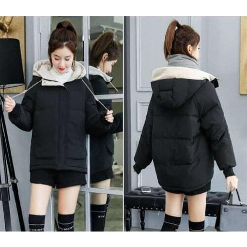 Women short cotton coat winter ladies hooded thicken jacket warm Loose oversized women outerwear students Trendy coats 2020 new