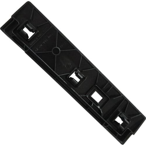 Upper Plastic Plate of Rear Door Hatch Strip For Dodge Sprinter 2500 3500 2003-2006 2.7L Mercedes Benz Sprinter 316CDI 416CDI