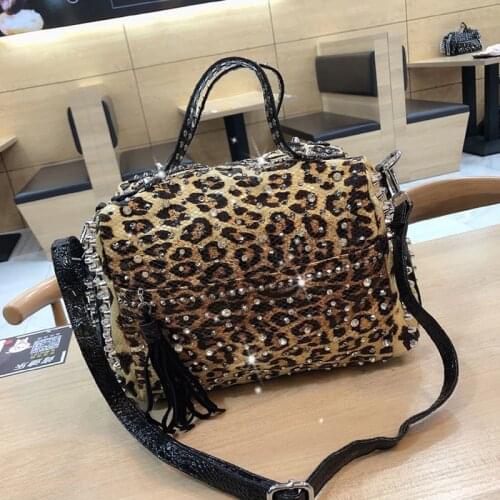 IPinee Womens Handbag New Tassel Diamond Bag Women Fashion Shoulder Messenger Bag Female Leopard Print Bags Rivet Rhinestone