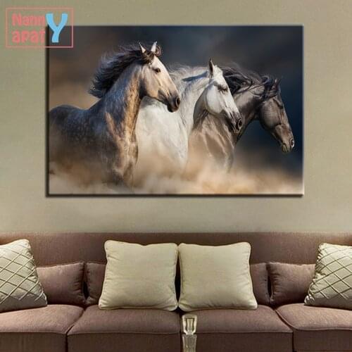 Nannapat Modular Paintings On The Wall