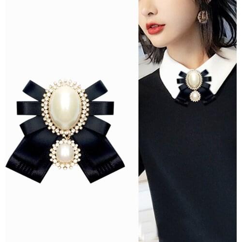 New Korean Pearl Bow Tie Brooch for Female Ancient Rhinestone Lapel Pin Badge Brooches Corsage Shirt Collar Accessories