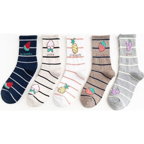 2019 New Winter Sports Socks Fruit Strawberry Cotton socks Striped Lovely Soft White Sox Meias Autumn Girls Sock
